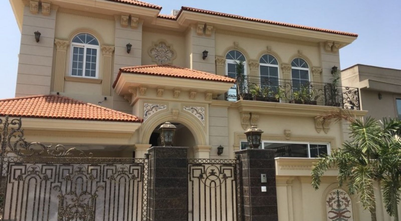 5 Bed Spanish House of 1 Kanal For Sale In DHA Lahore Phase 6